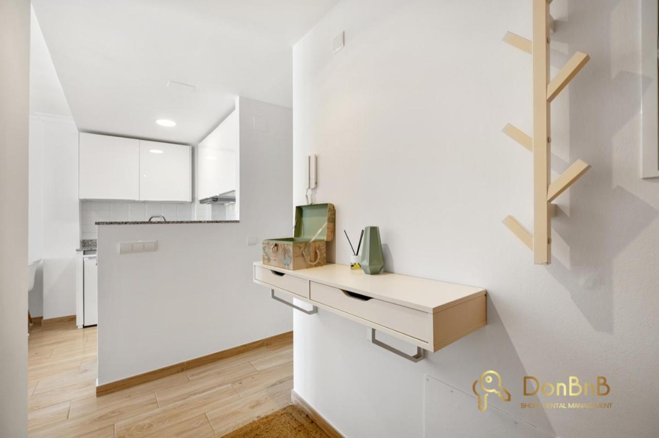 Cozy Apartment With Sea View And Private Parking In ฟูเอนฮิโรลา ภายนอก รูปภาพ