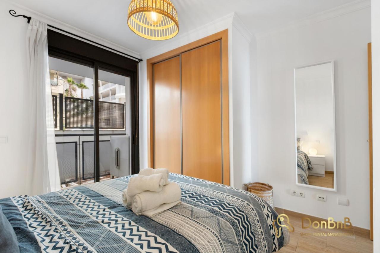 Cozy Apartment With Sea View And Private Parking In ฟูเอนฮิโรลา ภายนอก รูปภาพ