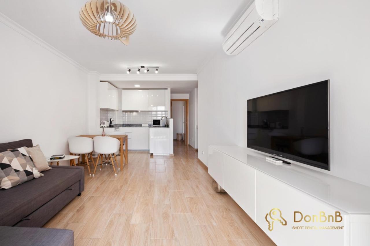 Cozy Apartment With Sea View And Private Parking In ฟูเอนฮิโรลา ภายนอก รูปภาพ
